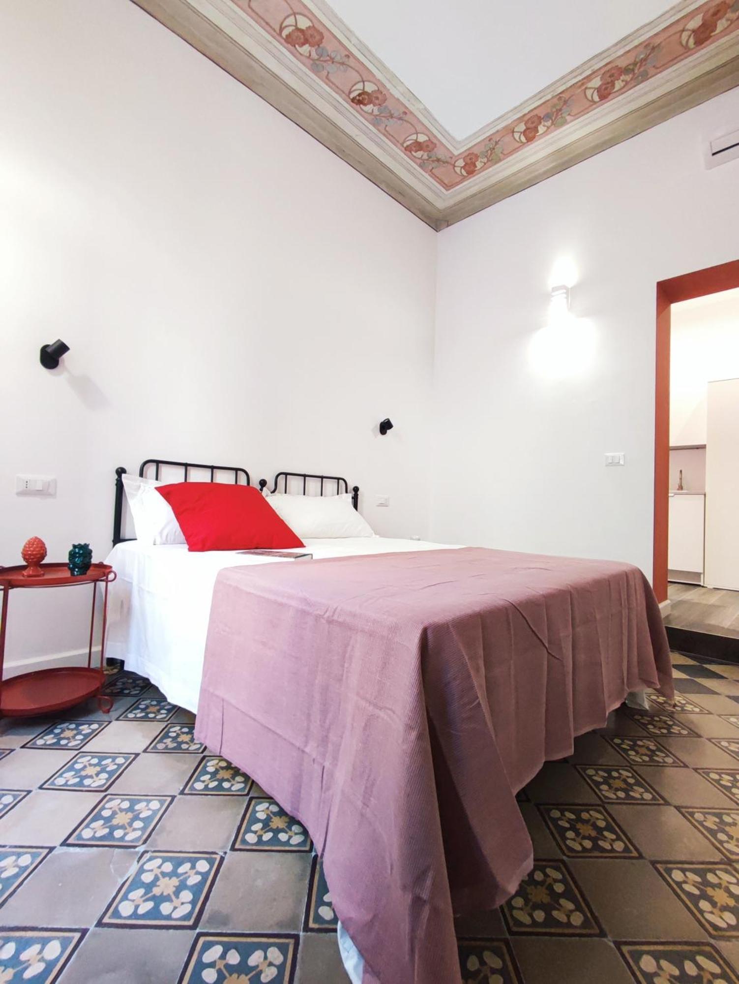 Donna Oliva Guest House Palermo Exteriör bild