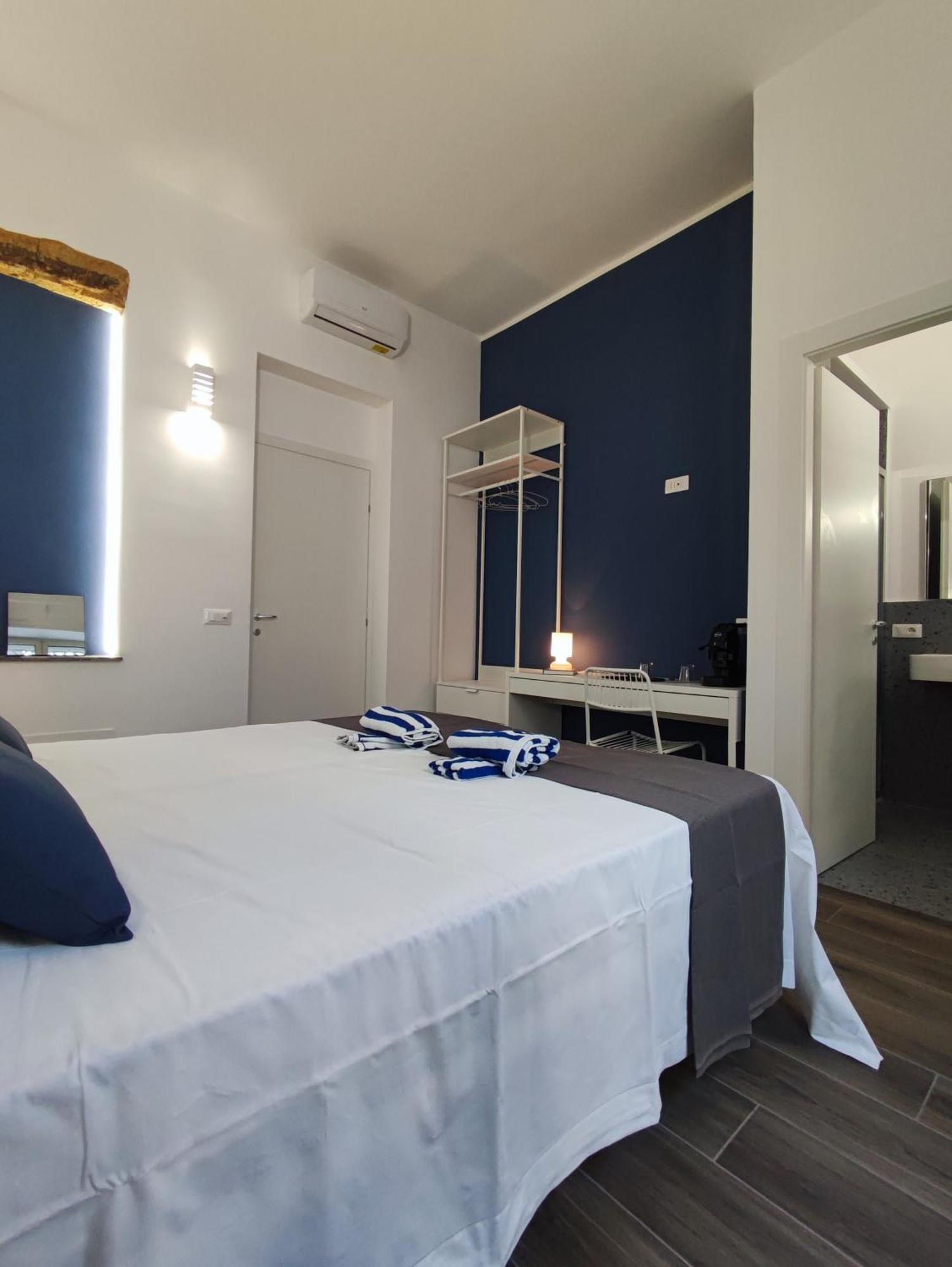 Donna Oliva Guest House Palermo Exteriör bild